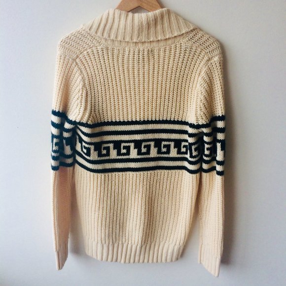 Forever 21 Cardigan - Picture 4 of 9